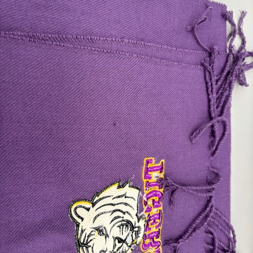 Ladies LSU Tigers Purple Logo Scarf w/Fringe - Picture 4 of 4